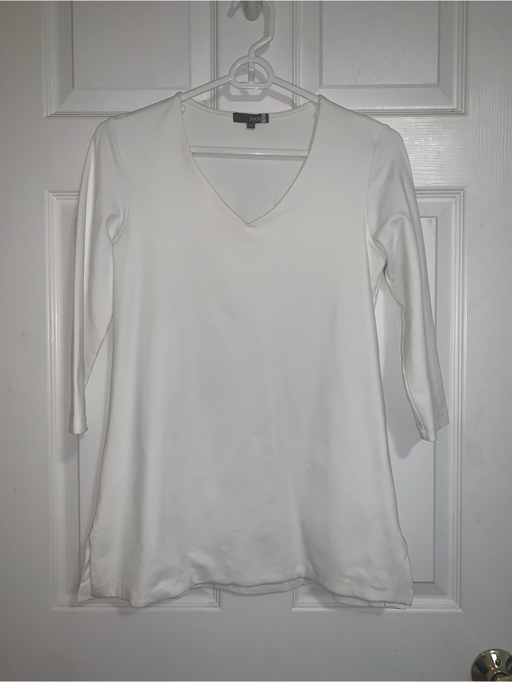 Judy P Women's 3/4 sleeves White V-Neck A-Line Tunic with side slits